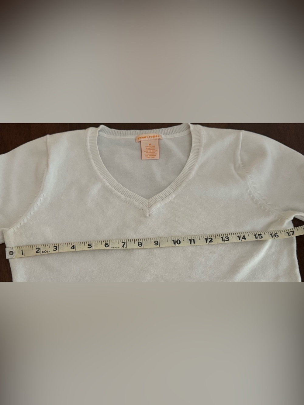 Sweet Romeo Cream and Orange Logo Tag